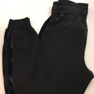 lululemon On the Fly Woven Joggers *Velour Stripe*